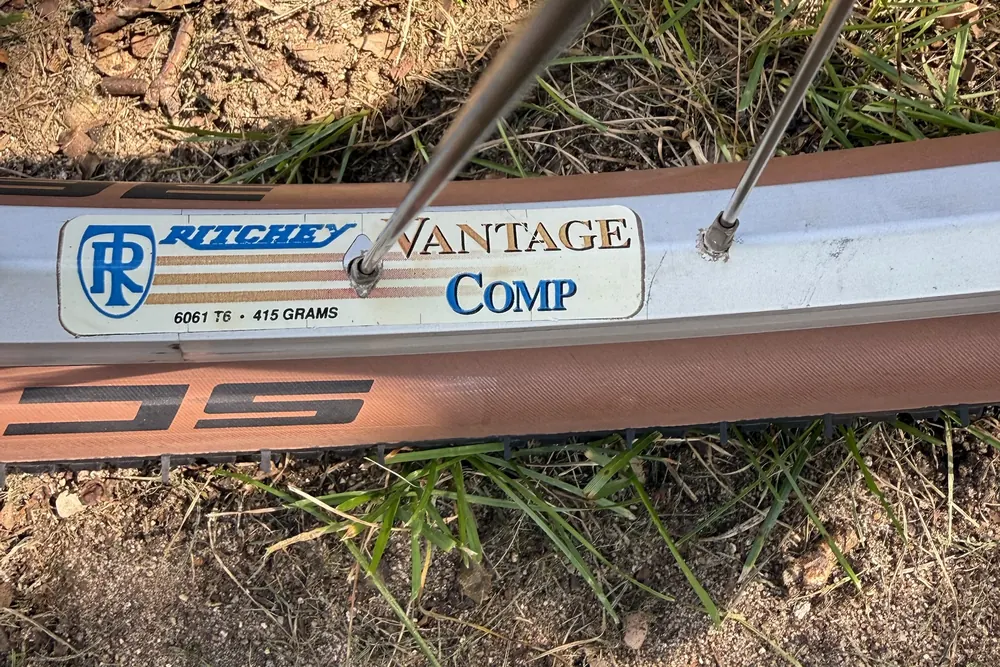 Ritchey Vantage Comp rim sticker reading 6061 T6, 415 grams.