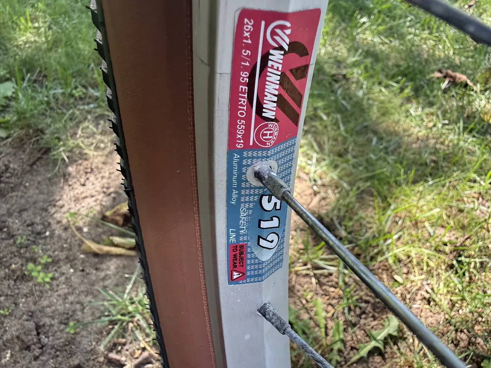Weinmann 519 rim sticker, 26 by 1.5 to 1.95.